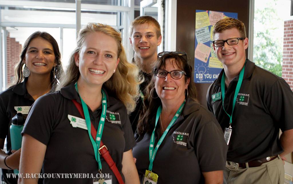 2018 4-H state officers with their advisor