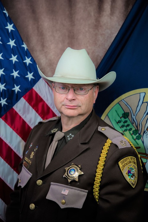 Sheriff Leo Dutton